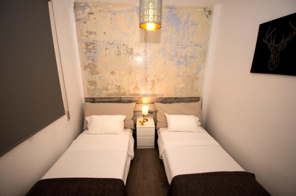 The Art Boutique Colon Apartment Valencia Exterior photo